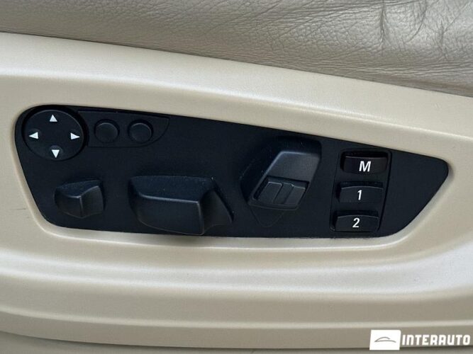 BMW X5 3.0i 54 interauto-car