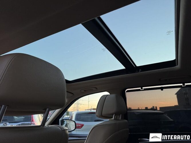 BMW X5 3.0i 46 interauto-car