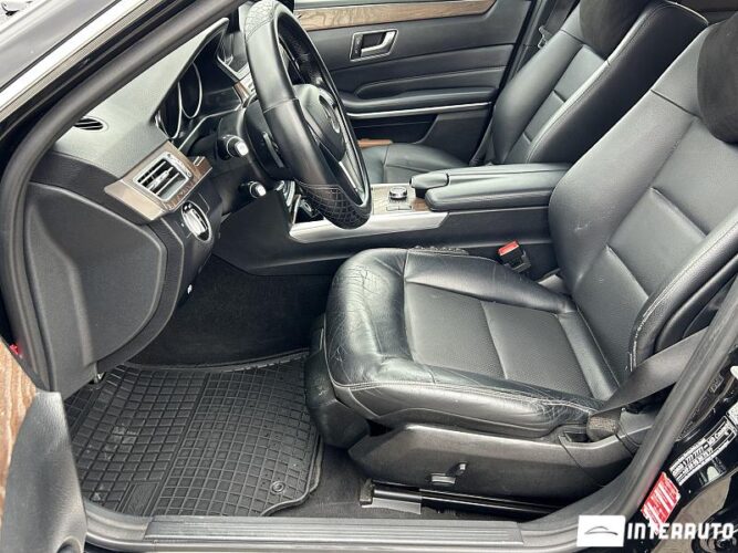 Mercedes E 200 37 interauto-car