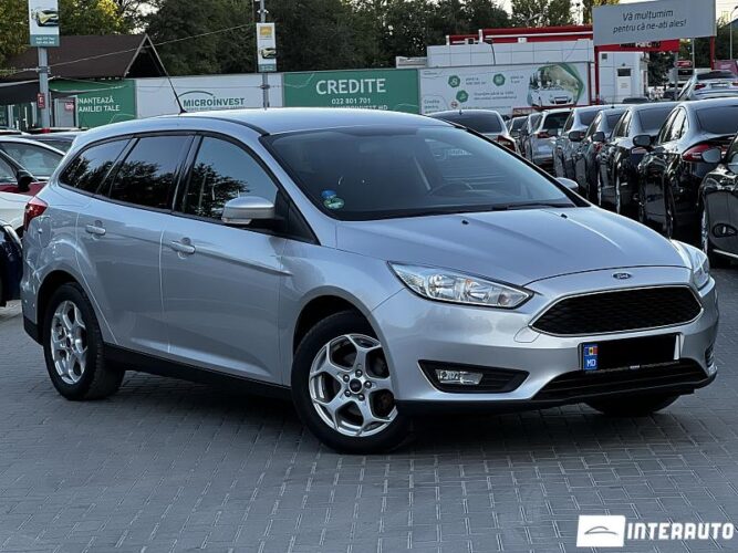 Ford Focus 31 interauto-car
