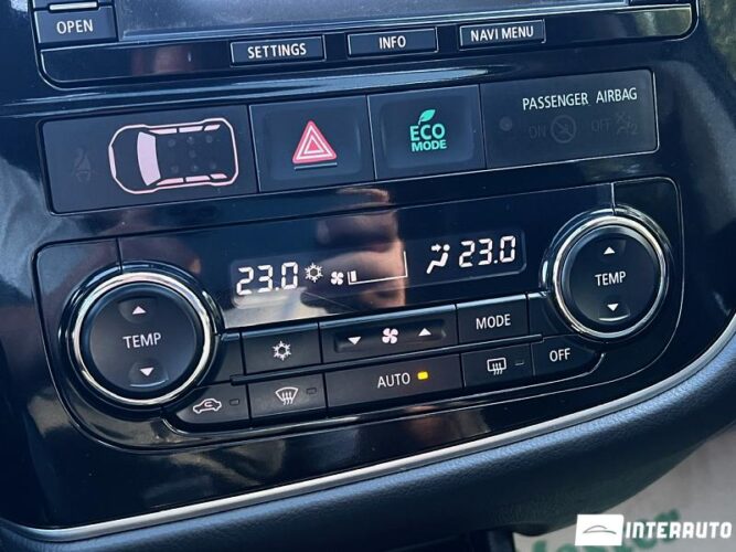 Mitsubishi Outlander 46 interauto-car