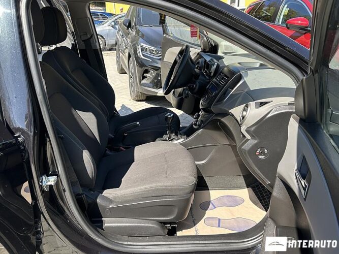 Chevrolet Aveo 43 interauto-car