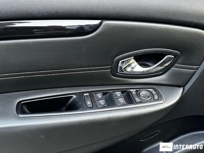 Renault Grand Scenic 44 interauto-car