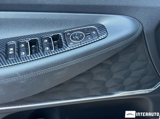 Hyundai Santa Fe 43 interauto-car