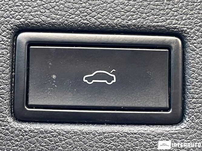 Volkswagen Tiguan 51 interauto-car