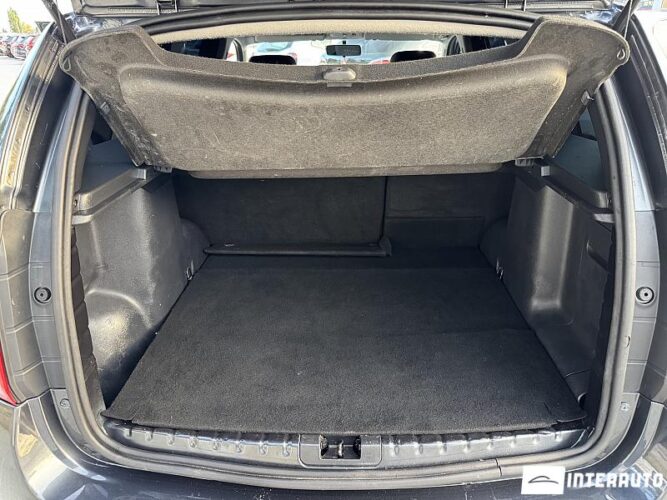 Dacia Duster 43 interauto-car