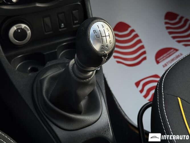 Dacia Duster 39 interauto-car