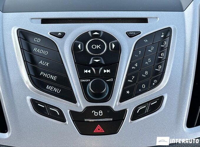 Ford Grand C-MAX 38 interauto-car