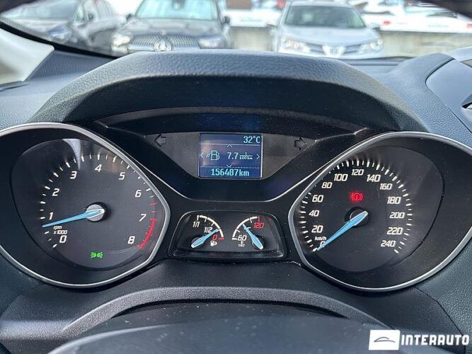 Ford Grand C-MAX 36 interauto-car