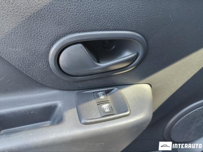 Dacia Logan MCV 41 interauto-car