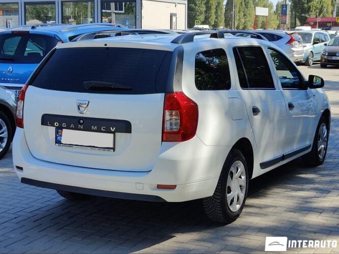 Dacia Logan MCV 30 interauto-car