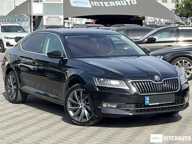 Skoda Superb 37 interauto-car