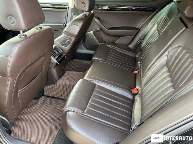 Skoda Superb 54 interauto-car