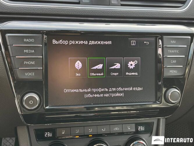 Skoda Superb 45 interauto-car