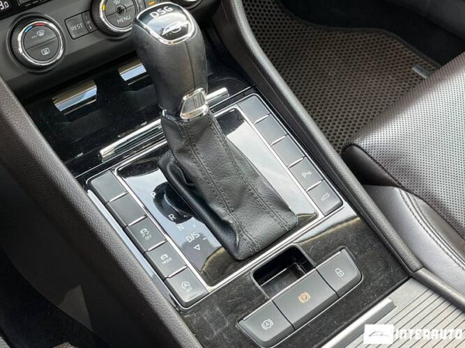 Skoda Superb 51 interauto-car