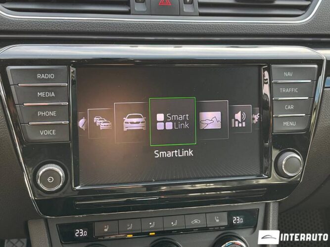 Skoda Superb 44 interauto-car