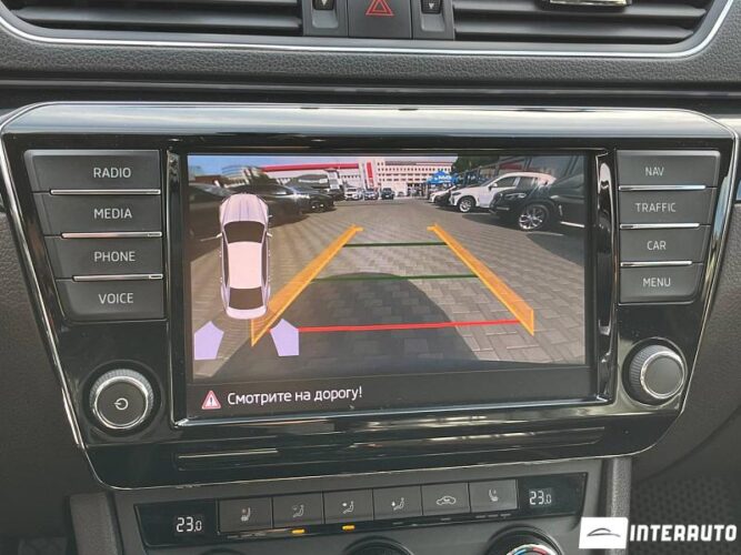 Skoda Superb 48 interauto-car