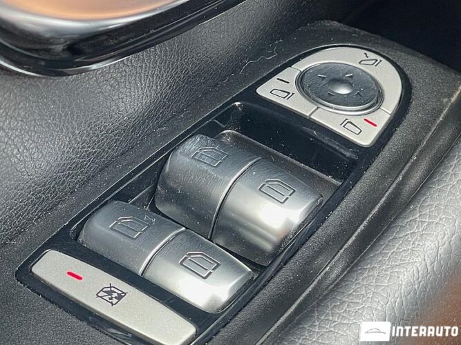 Mercedes E 220 35 interauto-car