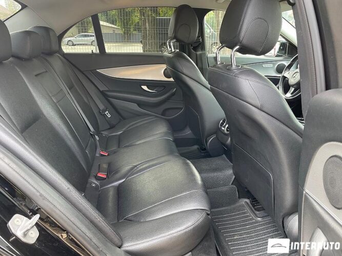Mercedes E 220 45 interauto-car