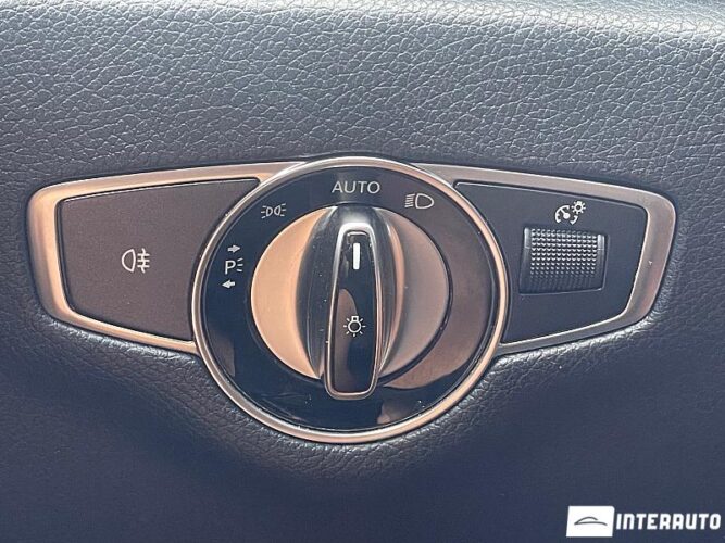 Mercedes E 220 36 interauto-car