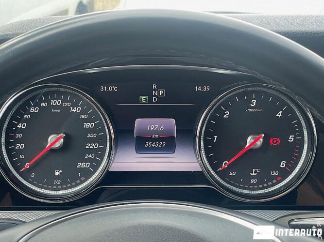 Mercedes E 220 39 interauto-car