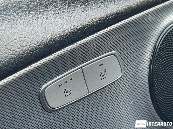 Mercedes E 220 34 interauto-car