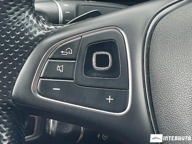 Mercedes E 220 37 interauto-car