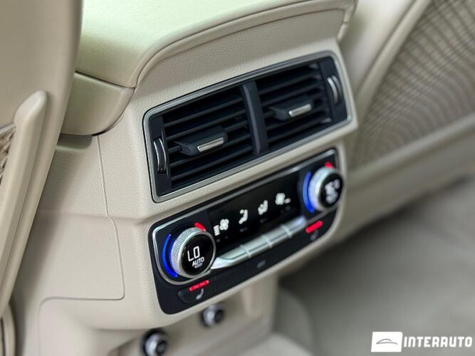 Audi Q7 58 interauto-car