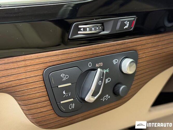 Audi Q7 47 interauto-car