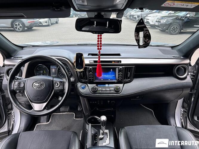 Toyota Rav-4 40 interauto-car