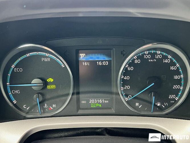 Toyota Rav-4 42 interauto-car