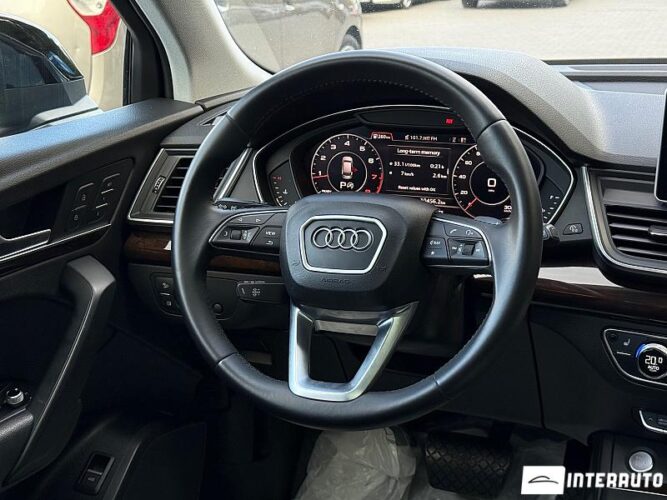 Audi Q5 43 interauto-car