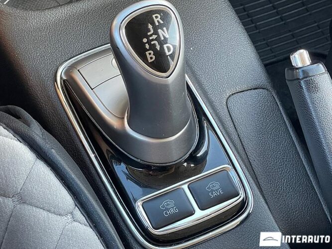 Mitsubishi Outlander 44 interauto-car