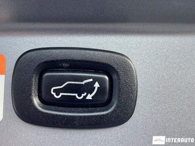 Mitsubishi Outlander 47 interauto-car