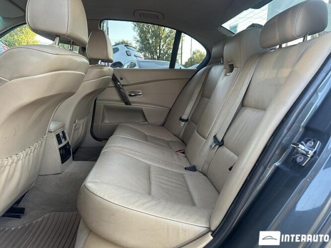 BMW 530 38 interauto-car