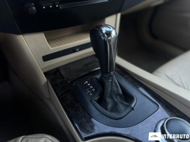 BMW 530 36 interauto-car