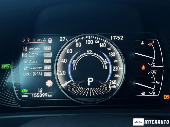 Lexus UX 250h 41 interauto-car