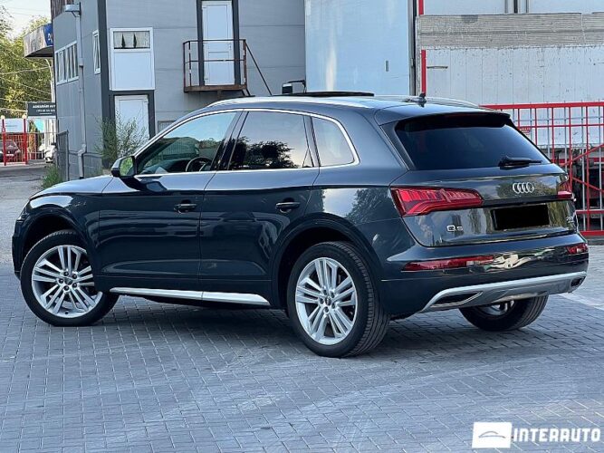 Audi Q5 32 interauto-car