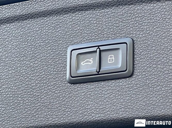 Audi Q5 46 interauto-car