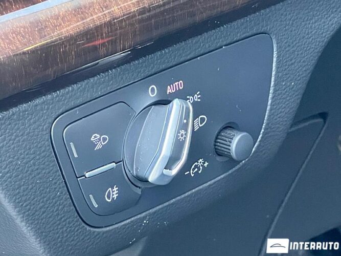 Audi Q5 42 interauto-car