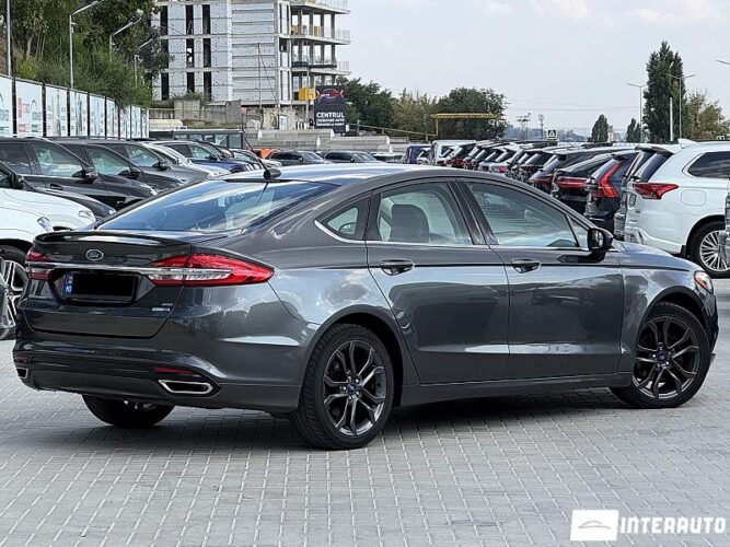 Ford Fusion 34 interauto-car