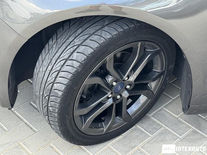 Ford Fusion 47 interauto-car