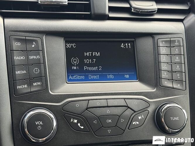 Ford Fusion 40 interauto-car