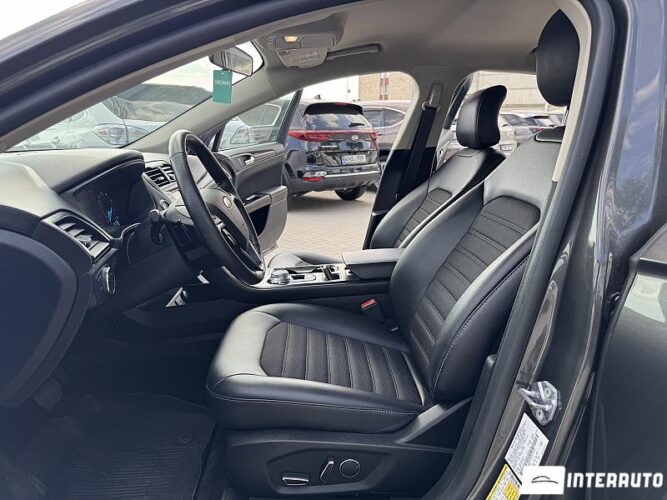 Ford Fusion 36 interauto-car