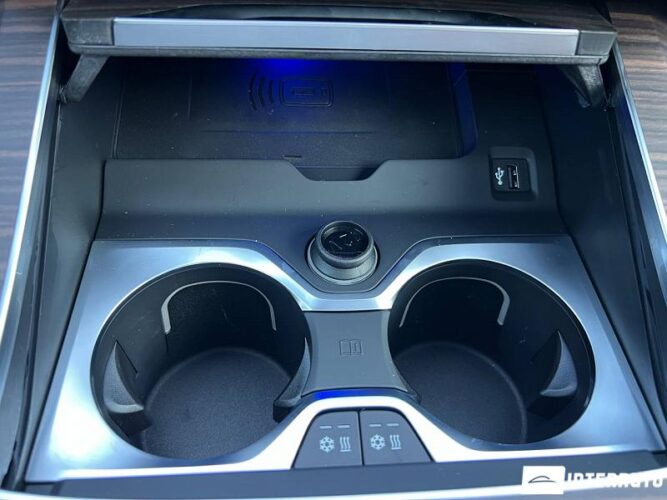 BMW X5 4.0i 51 interauto-car