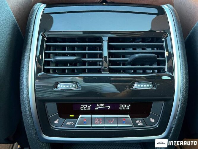 BMW X5 4.0i 56 interauto-car