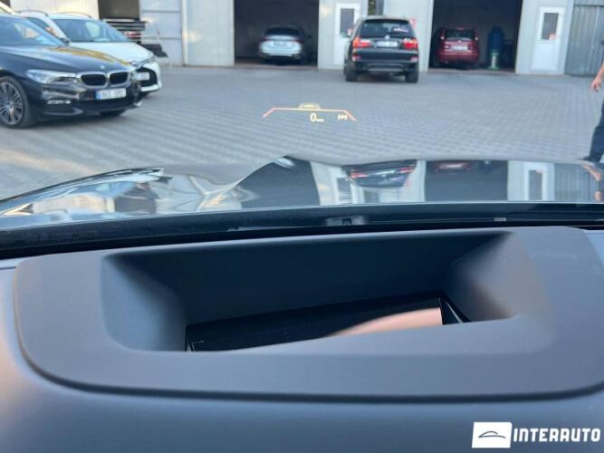 BMW X5 4.0i 45 interauto-car