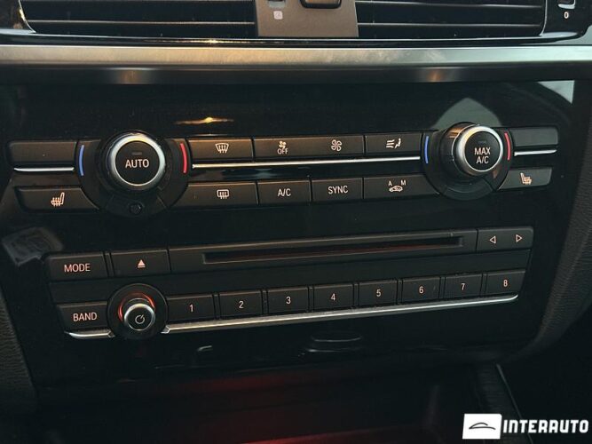 BMW X4 2.8i 43 interauto-car