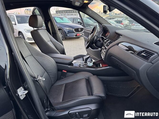 BMW X4 2.8i 48 interauto-car