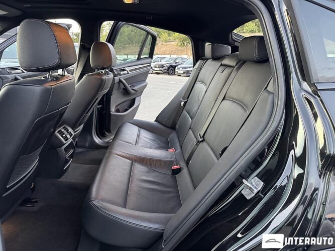 BMW X4 2.8i 45 interauto-car
